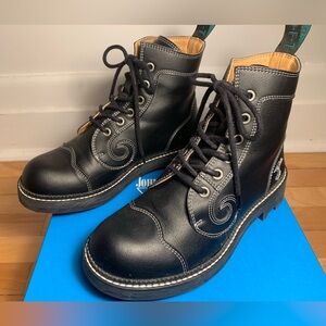 Fluevog Derby Swirl Black Vegan